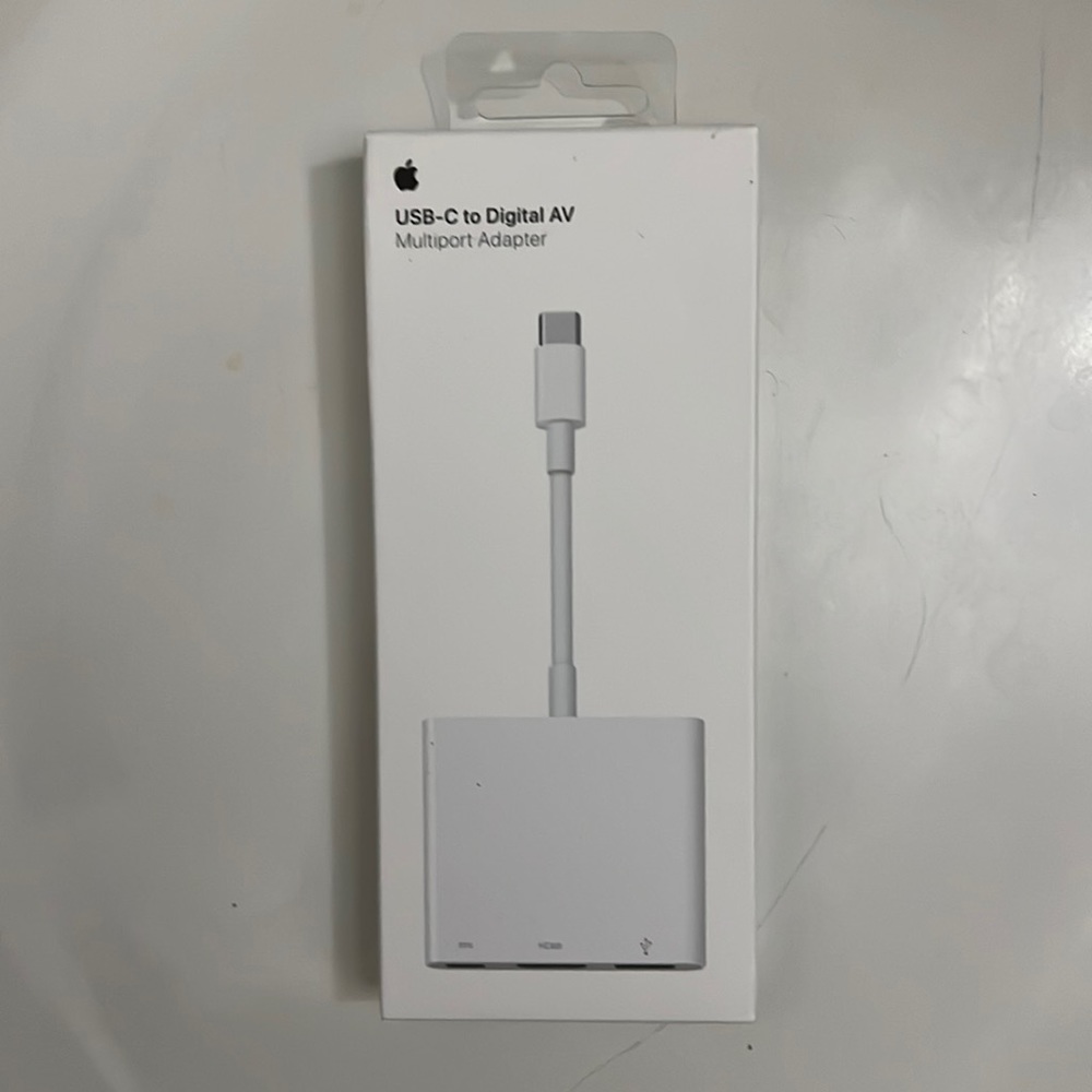 Apple multiport adapter